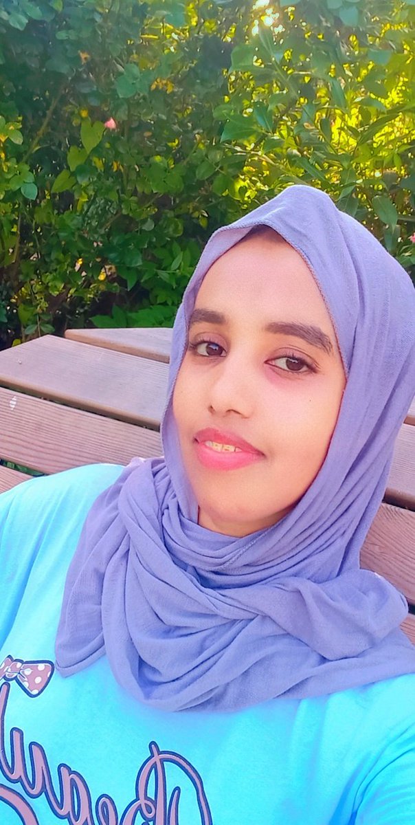 munaSuleimanAh1's tweet photo. Friday and 1st July Somalia 🇸🇴 Republic Independency Day❤️ https://t.co/0Kd6ttje7J