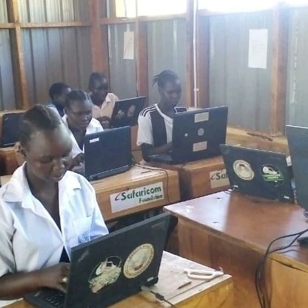 ErickAJosue1's tweet image. Thanks to ICT Instructor #MargaretAdingTong for being present and lead them, today we are more excited to hear good news and delighted to know upcoming graduation will be soon. 
Sincerely appreciate #ConnectionUbuntu for computers support.