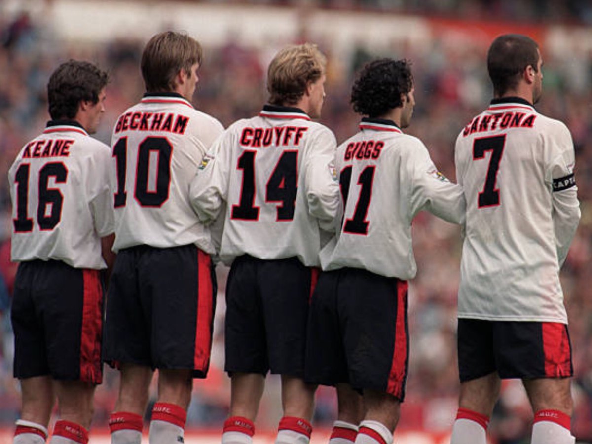 Iconic Football Shirts tweet media