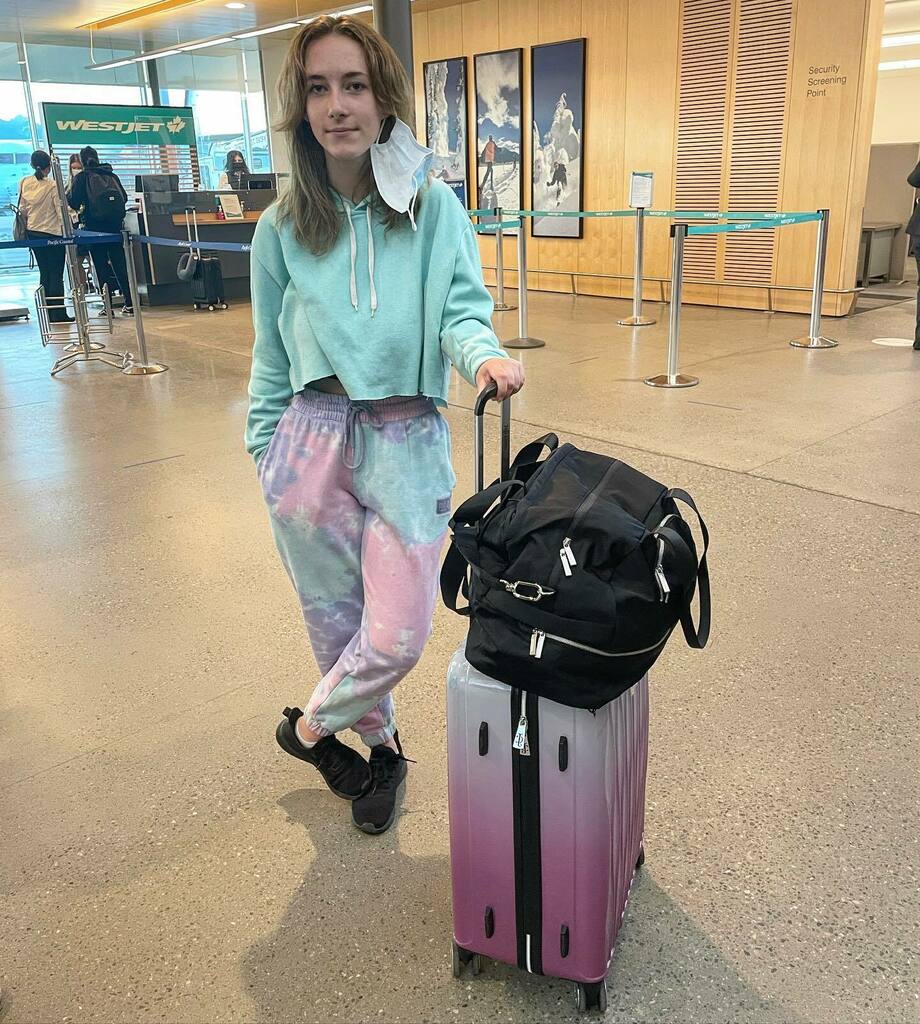 lcyra's tweet photo. Just like that she’s off to Paris!! 
#myhappycapture #nothingisordinary #letsgoeverywhere https://t.co/eAA48VG9q0
