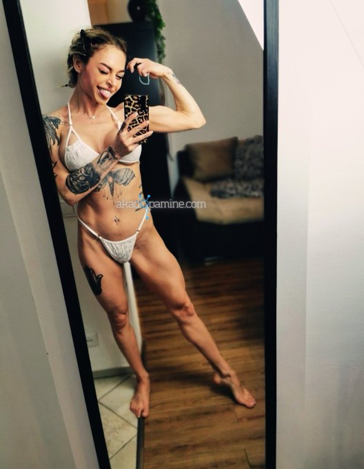 CRUSH U https://t.co/NljIv3SrGL