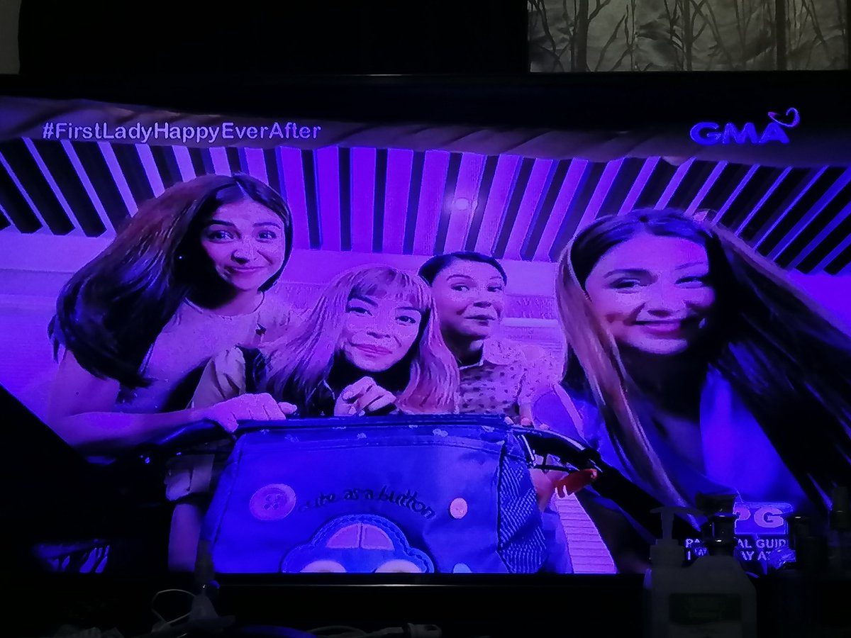 eshclrsl's tweet photo. ang pretty naman ng mga bagong yaya

#FirstLadyHappyEverAfter
@sanya_lopez https://t.co/vtuIA9d0Mt