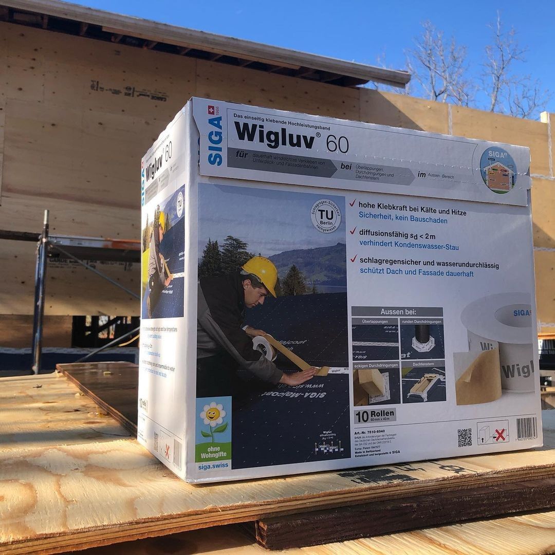 SIGA_N_America's tweet photo. This project uses a mid-wall AB: taped plywood with #SIGA #Wigluv. SIGA #Majvest was used at the bottom to transition to the interior AB in the basement. On the outside of this plywood, another 6” of insulation will be installed, then the facade.
Project by: M S Architecture https://t.co/Gkl1hzeoCL
