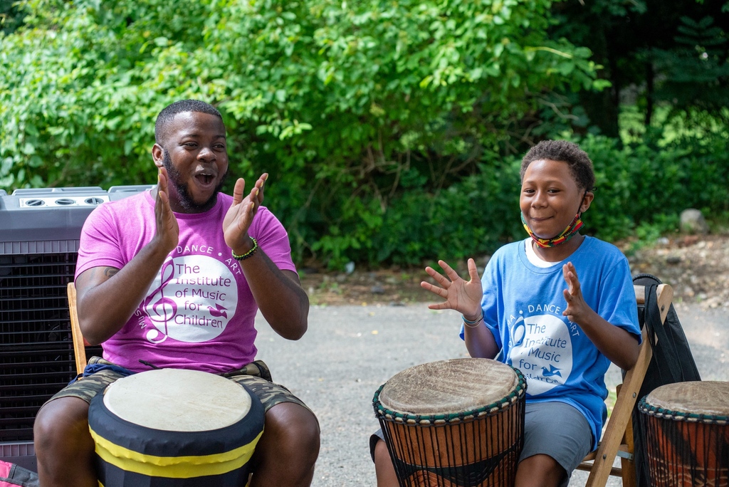 HAPPY INTERNATIONAL REGGAE DAY! Reggae mixes rhythm & blues, calypso, African, & Latin American music. Students & families can get connected to the #RootsOfReggae through our renowned African Drumming classes all year long! instituteofmusic.org #APlaceToGrow #HeartBeat