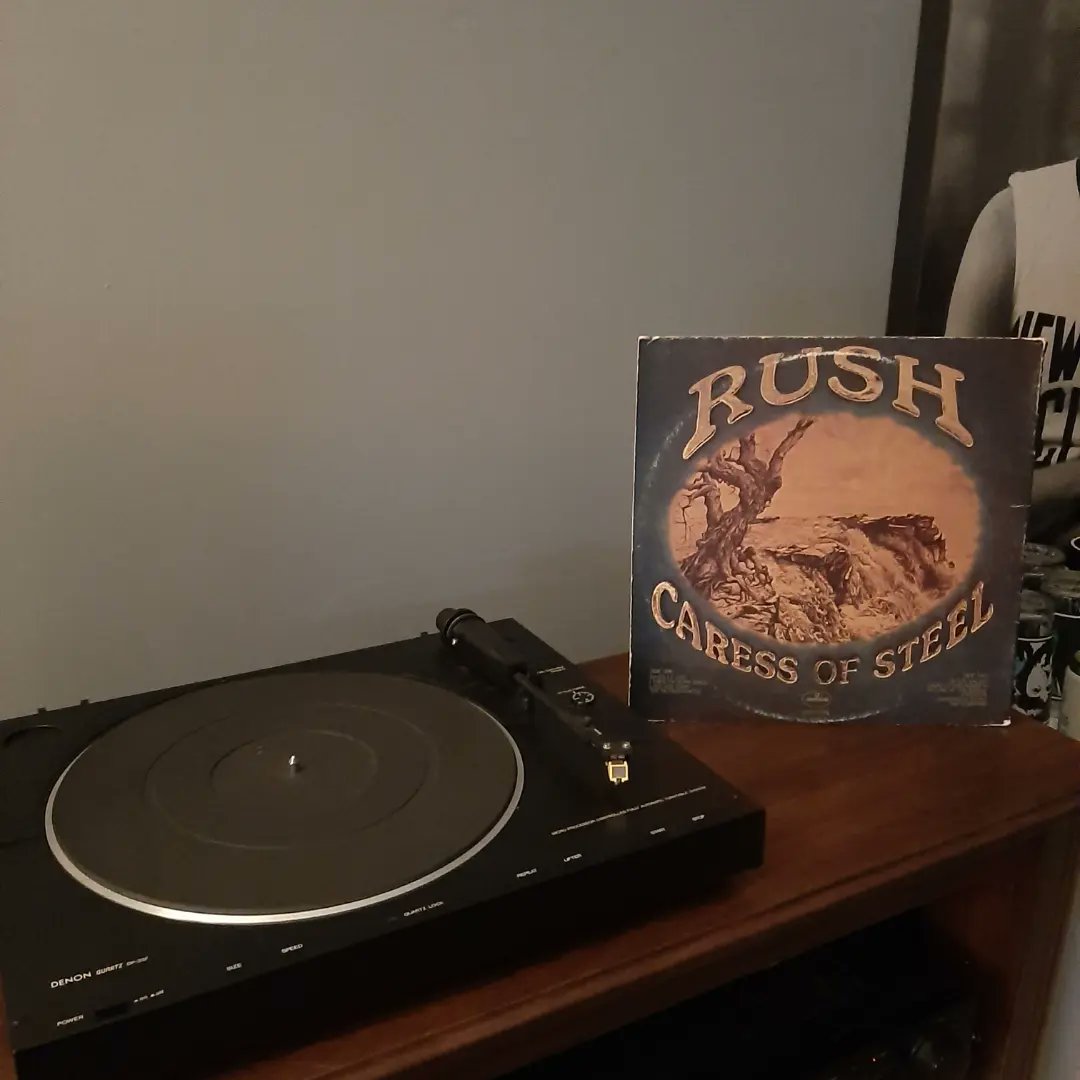 NickBorsos's tweet photo. Happy Canada Day #canadadayspins @rushtheband https://t.co/zLwKvOLoF8