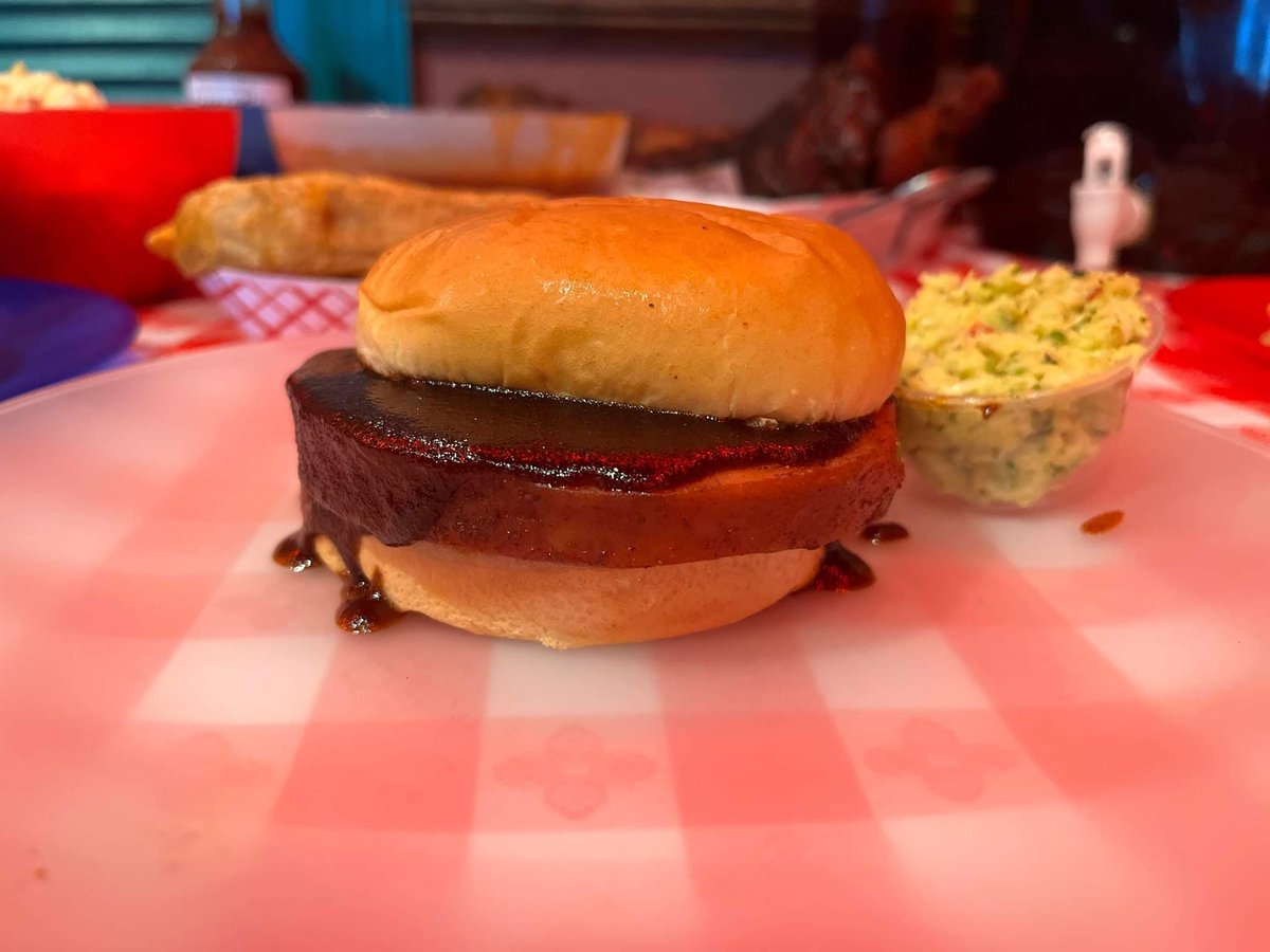 Leonard's Pit Barbecue tweet media