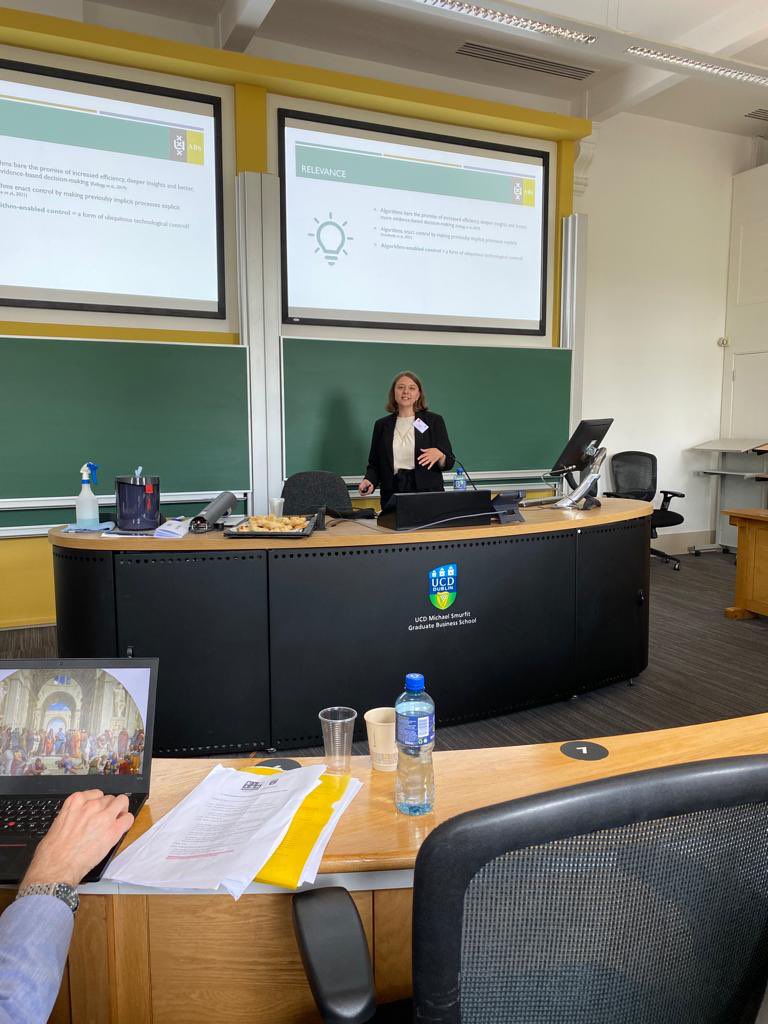 Carlotta Bunzel presented the paper “Algorithms as a signal of (dis-)trust? A signaling perspective on algorithm-enabled organizational control” at the <a href="/EIASM_org/">European Institute for Advanced Studies in Mgt</a> PAAM workshop #PAAM2022 #peopleanalytics #apac