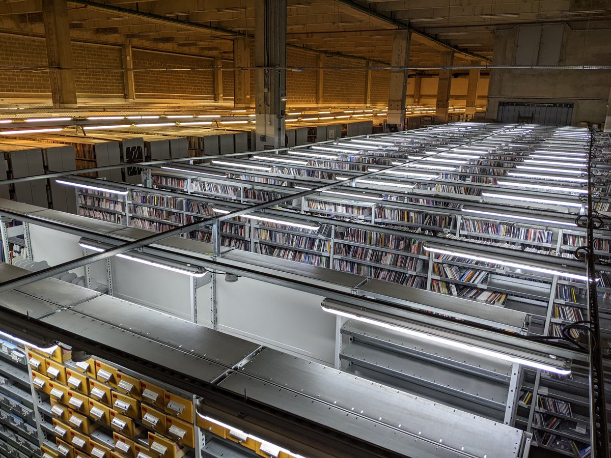 [JOB ALERT] Recherche du renfort pour nous aider à veiller sur les magnifiques collections de la Doc de @Radiofrance (disques, partitions, livres, presse...). CDD de 3 mois à pourvoir très rapidement. Plus d’infos en MP. RT appréciés !