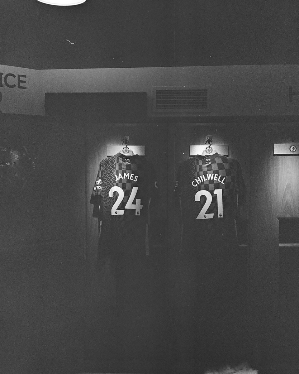 2️⃣4️⃣ x 2️⃣1️⃣