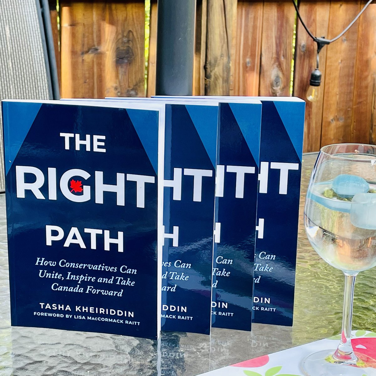 First edition :)
amazon.ca/Right-Path-Con…
#HappyCanadaDay #therightpathbook #cpc #cpcldr #cdnpoli
@opibooks #conservative #politicalbooks
