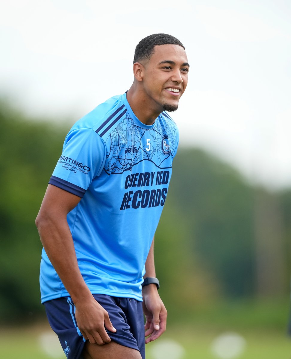 wwfcofficial's tweet photo. Our number 5.

#Chairboys https://t.co/0rXN7BxxUx
