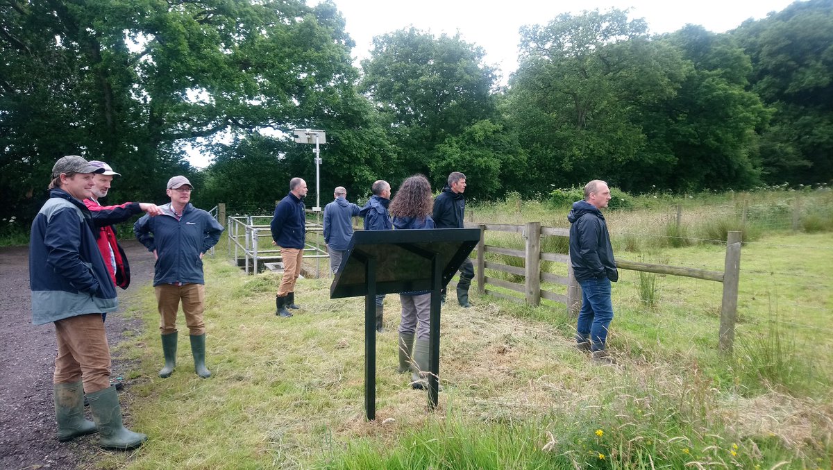 SamCook_IPM's tweet photo. Back from a visit to @Rothamsted North Wyke to introduce colleagues from @UK_CEH to the Rowden experiment & discuss #collaboration on our new @BBSRC @NERCscience project #AgZero+ Thanks @jordanarivero for hosting https://t.co/HILb6DDjxp