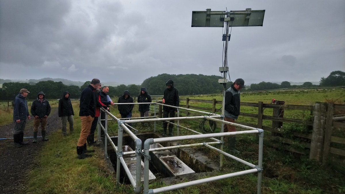 SamCook_IPM's tweet photo. Back from a visit to @Rothamsted North Wyke to introduce colleagues from @UK_CEH to the Rowden experiment & discuss #collaboration on our new @BBSRC @NERCscience project #AgZero+ Thanks @jordanarivero for hosting https://t.co/HILb6DDjxp