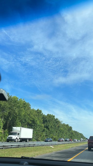 Road trip 🚗 https://t.co/tGHH1qKNMf