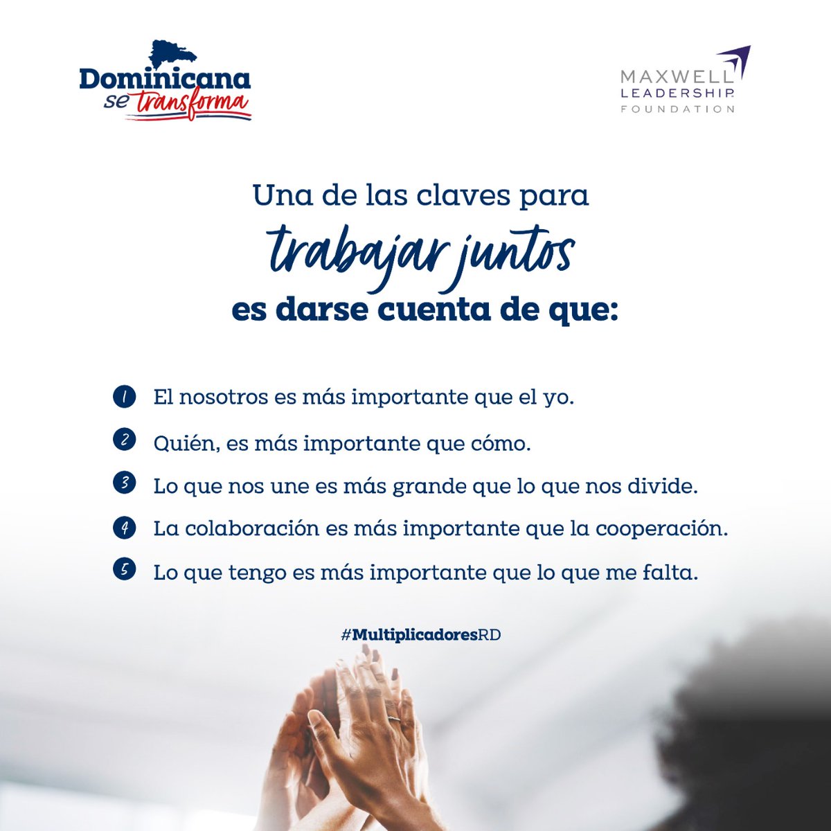 dosetransforma's tweet photo. De alguna manera usted forma parte de un equipo, por ello les invitamos a sustituir el pensamiento:

A) ¿Qué me aporta mi equipo?
Por el pensamiento:
B) ¿Qué puedo aportar a mi equipo?

No es lo que el mundo tiene para ti, es lo que tú le aportas. 🍃 💫 ✨

#DominicaSeTransforma https://t.co/hHODvyx7Yq