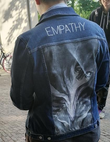 TheMelonOwl's tweet photo. EMPATHY jacket (I used Acrylics)
#discoelysium https://t.co/JkCw86hrZ1