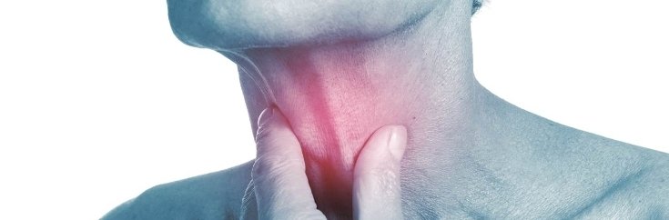 يعتبر إرتجاع المرئ من أهم أسباب إحتقان الحلق المتكرر والشعور بكتلة في الحلق ،حيث قد يخضع المريض لعدة وصفات من المضادات الحيوية بإعتقاد أن هذا الإحتقان بسبب التهاب بكتيري بل قد يتم استئصال اللوزتين كعلاج أخير لهذا الإحتقان، ولكن كل مايحتاجه المريض هو علاج الإرتجاع فقط.
<a href="/SaudiGTS/">SGTS</a>