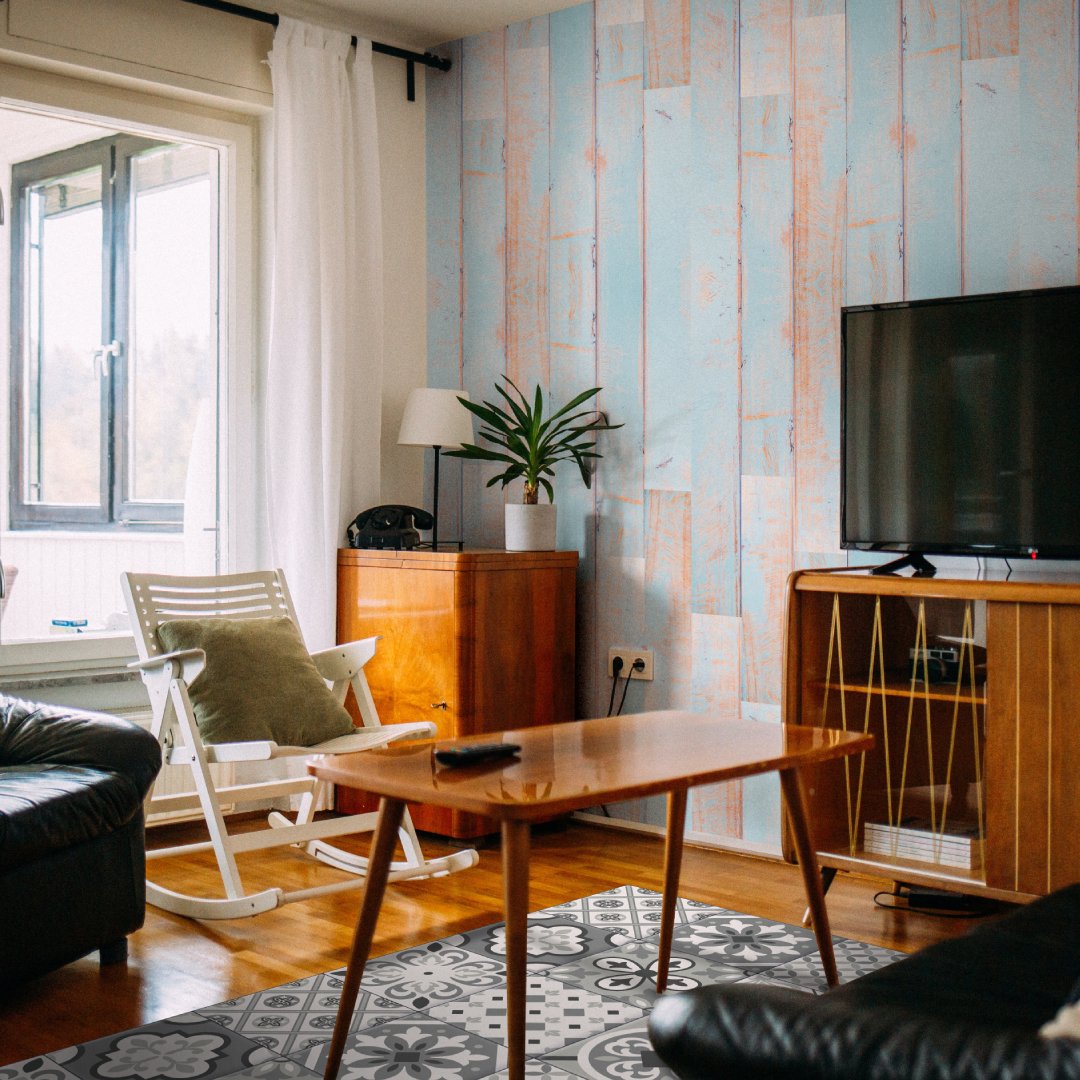 Give a rustic vibe to your home with our exclusive products! 🏠😍 
 
Rug: bit.ly/3a2nt1y 
Wallpaper: bit.ly/3R0JH4z 

#woodeffect #woodwallpaper #rusticeffect #tileeffect #tileeffectvinyl rug #tenstickers #livingroom #homedecor