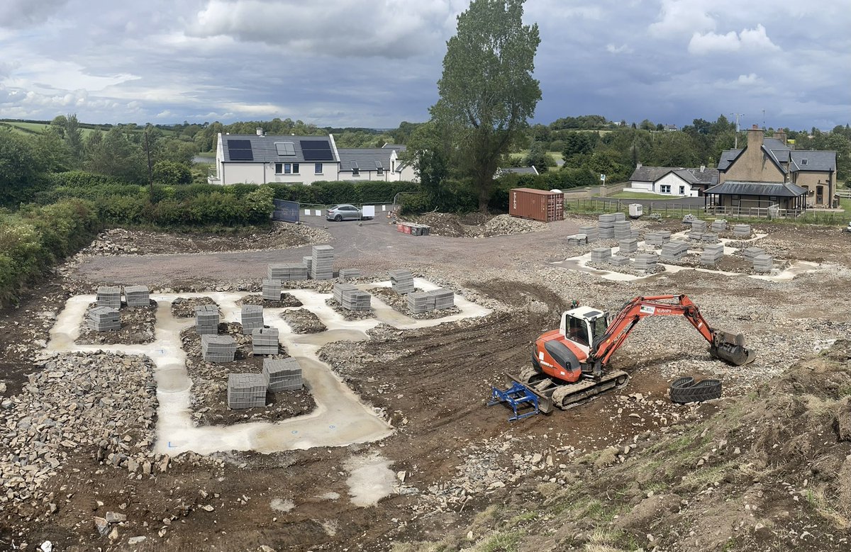 DistinguishedHL's tweet image. Our second project is now up and running in Lisbane; two contemporary detached turnkey houses with garages.

Beautifully designed by Colin McAuley Planning

Full sales info available soon from @RodgersBrowne @propertypal @Propertynewsni