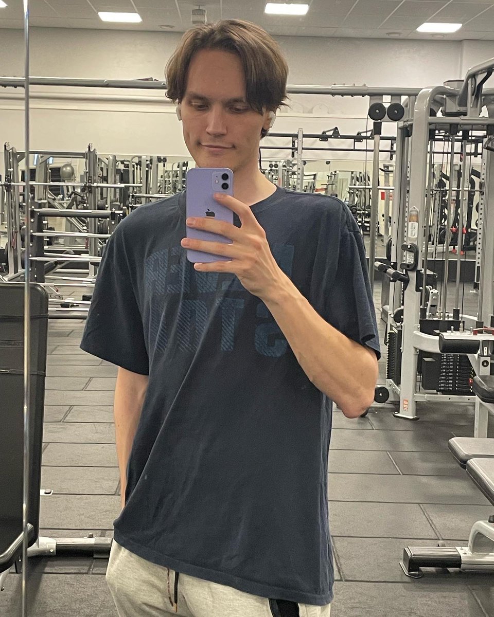 Tännekkin vois välillä postaa