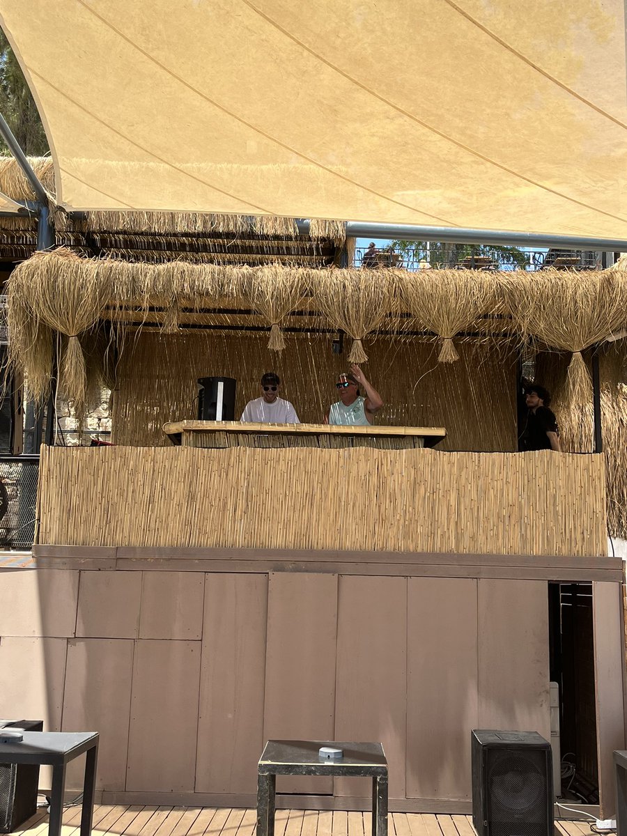 <a href="/ChenyHouseMafia/">CheneyHouseMafia</a> spark new music / tour speculation after showcasing new tunes at #okusbeachclub beach party <a href="/dowle_jack/">Jack</a>