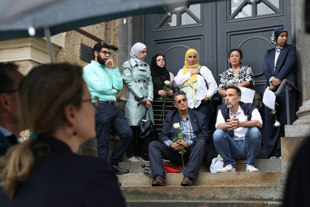 Seit 13 Jahren gehen wir am 1. Juli nach Dresden, gedenken dieser großen Frau: #Marwa Wir werden dich niemals vergessen. Sie wurde ermordet von einem #Rassisten und #Rechtsextremisten. Er wähnte sich im Einklang mit der Gesellschaft. #Muslimfeindlichkeit im Alltag, Angriffe, Hass