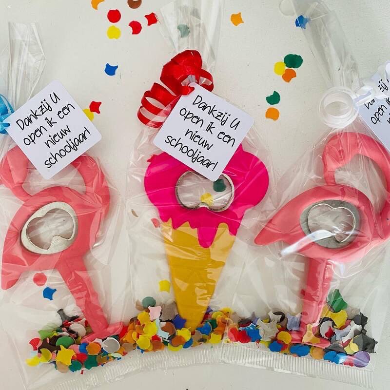 xBiancaa26's tweet photo. Zo blij met al jullie bestellingen 🚚! Van deze super leuke items hebben we nog een paar op voorraad en zijn dan voor dit schooljaar uitverkocht 😱! 

• https://t.co/P99hO8hvcN 🎁 • https://t.co/RRwu0eNkgH