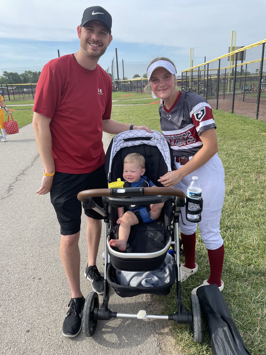 CoachA_31's tweet photo. So glad I got to watch @browningbella3 and her @rayman16u team play this morning! Brooks loved watching his favorite shortstop!
#TiptonLadyDevils https://t.co/pFYTO3vfB3