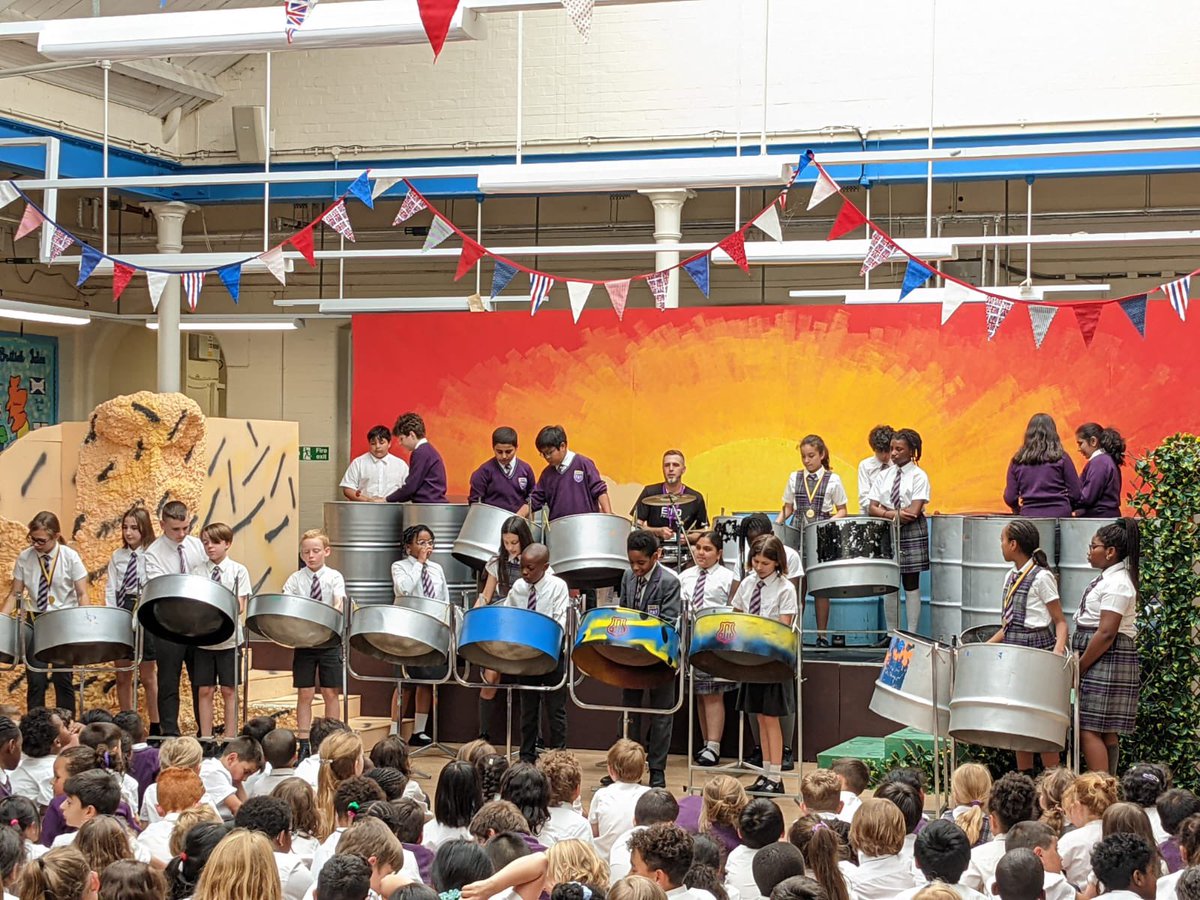 HPA_Philip_Lane's tweet image. Bursts of colour and sound at #HPAPL this afternoon. #steelpan 💥🥳