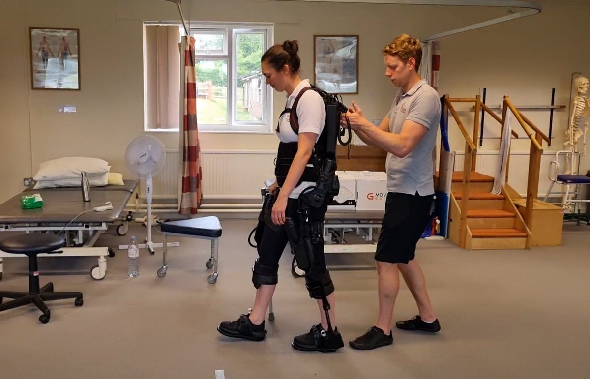 First placement &amp; first year complete <a href="/UoW_Physio/">Uni of Winch Physio</a> ✅️ the grades are a win but more importantly in just 4 weeks I have learnt so much, built connections, experienced loads of different settings/treatments &amp; grown in confidence. Massive thank you to <a href="/HobbsRehab/">Hobbs Rehabilitation</a> <a href="/LouisMartinelli/">Louis Martinelli</a>