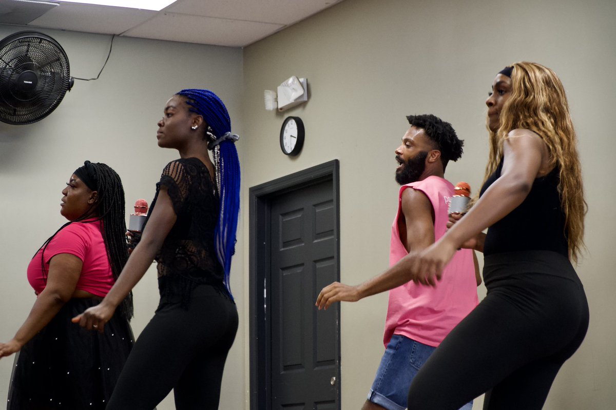 iamoriginalz's tweet photo. I just love to dance. Everything else is a plus.
•
•
•
📸 @seta_bryan
#ProjectGroup #Dance #Choreography #ArtistDevelopment #Pink #StayTuned https://t.co/q9yOyUrBzp