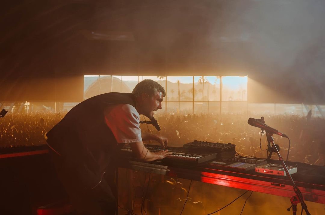 Dancing Astronaut tweet media