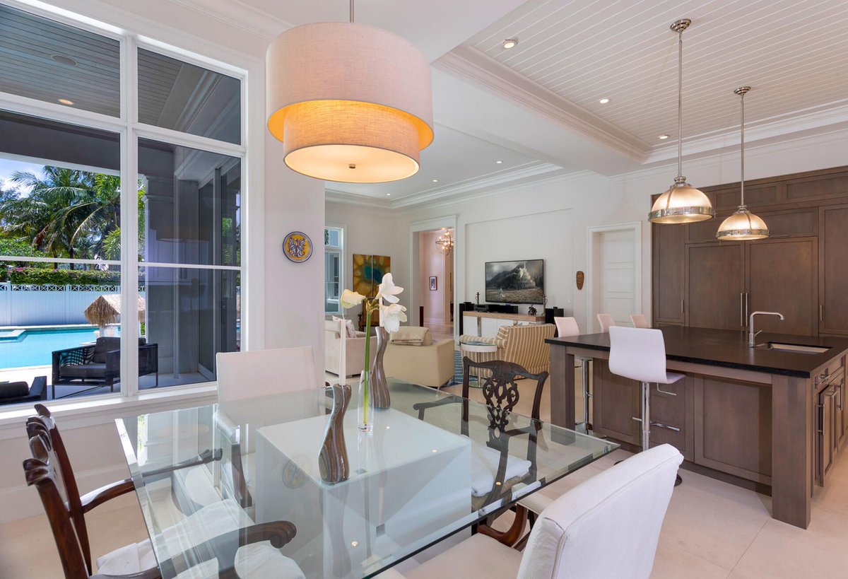 PascalLiguori's tweet photo. AVAILABLE NOW! Newer construction residence featuring an inviting open floor plan.

📍1211 Hammond Road, Delray Beach
4 bed | 4.2 bath | 5,248sf
Offered at: $6,250,000

Be one of the first to see this beauty! Contact The Pascal Liguori Group for more: 561.789.8300 https://t.co/AQzdCy7k7t