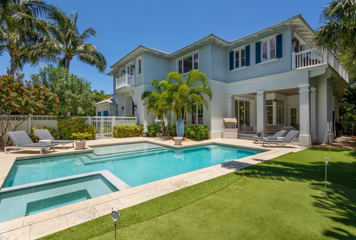 PascalLiguori's tweet photo. AVAILABLE NOW! Newer construction residence featuring an inviting open floor plan.

📍1211 Hammond Road, Delray Beach
4 bed | 4.2 bath | 5,248sf
Offered at: $6,250,000

Be one of the first to see this beauty! Contact The Pascal Liguori Group for more: 561.789.8300 https://t.co/AQzdCy7k7t