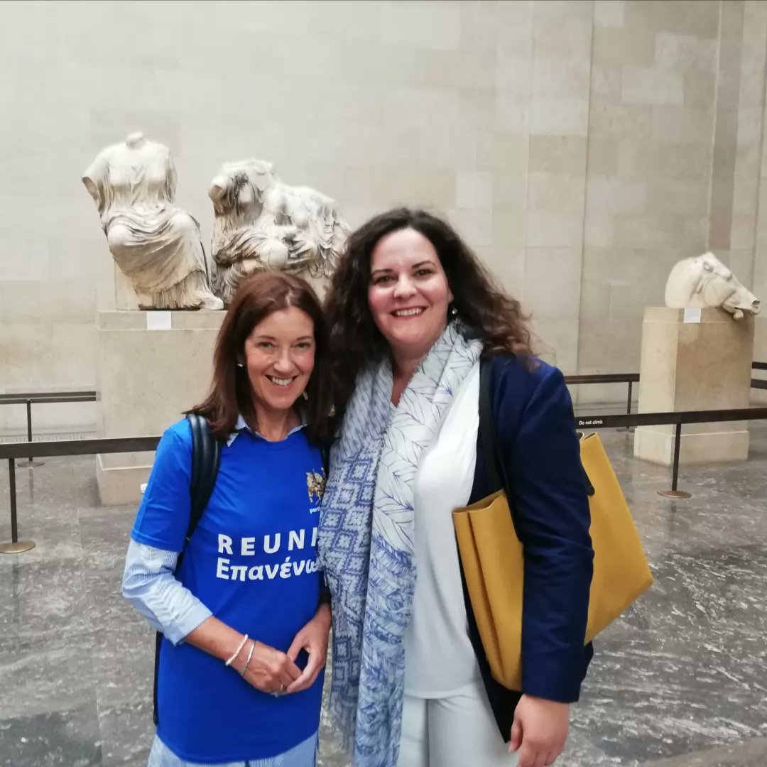 With the amazing @VicHislop while asking once again for the Acropolis Sculptures to return to their homeland! @britishmuseum @acropolismuseum @Athens @GreeceinUK @GreeksinLondon