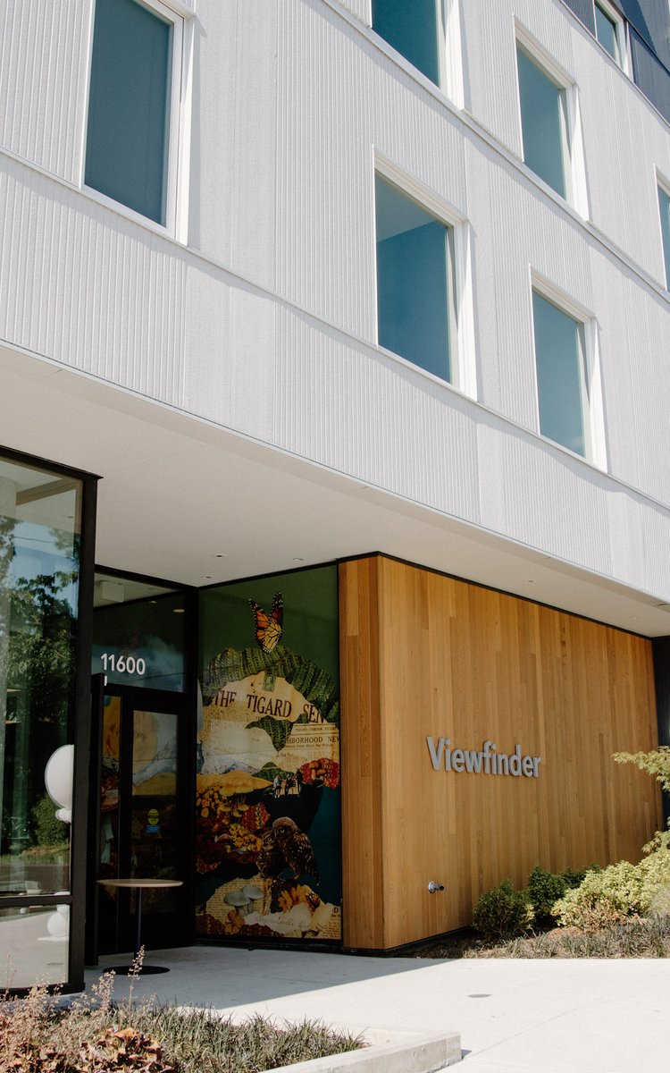 CommHousingFund's tweet photo. Celebrated grand opening of the Viewfinder Apts yesterday--w/ @TigardOR @OregonHCS @WashcoOregon @GNCfamshelter 
CHF provided an early predevelopment loan to help get this project started--happy to see it earn  @djcOregon Project of the Year (Affordable &amp; Supportive Housing)! https://t.co/hfSu2I7kHn