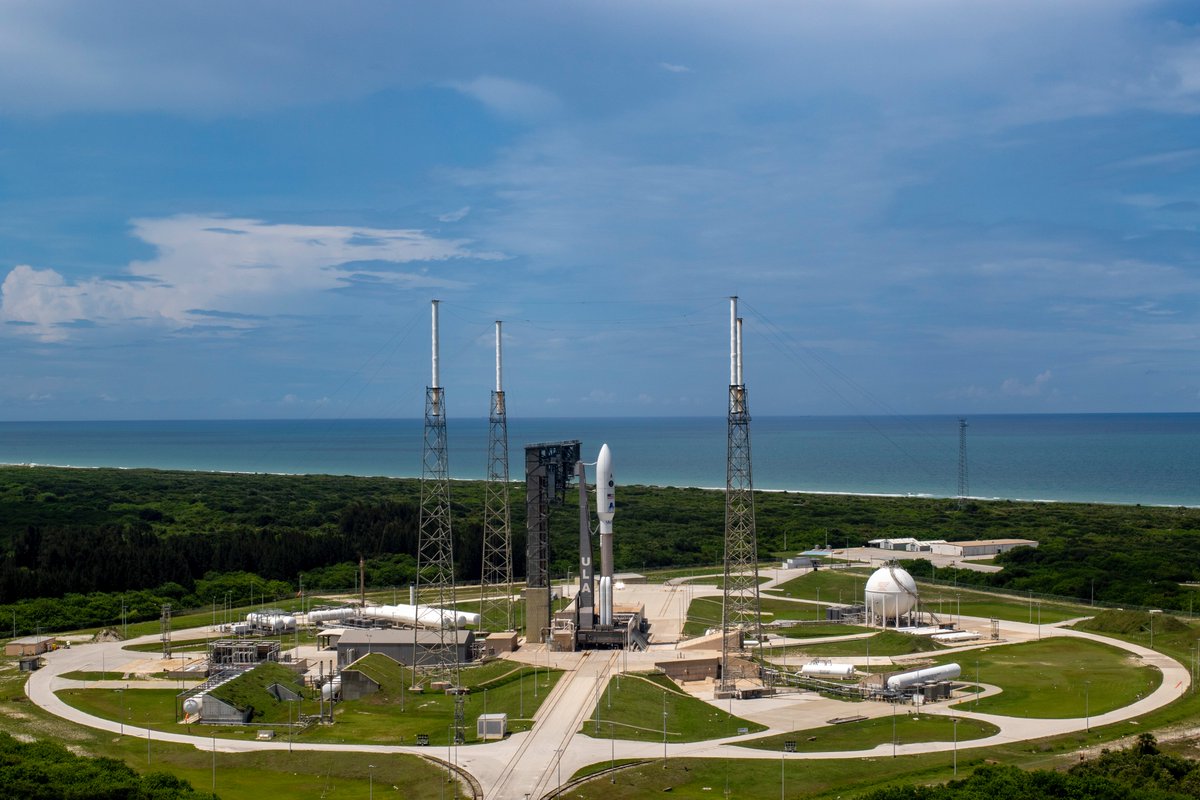 ulalaunch's tweet photo. The second countdown has begun for the #AtlasV 541 rocket to launch #USSF12 for U.S. national security. 

Today's launch window is 6:00 to 8:00pmEDT (2200-0000 UTC).

Weather is 40% GO. The first weather briefing is at 12noonEDT. 

Live blog is underway: https://t.co/cZiz0BJtpH https://t.co/zbj6VgC3TA