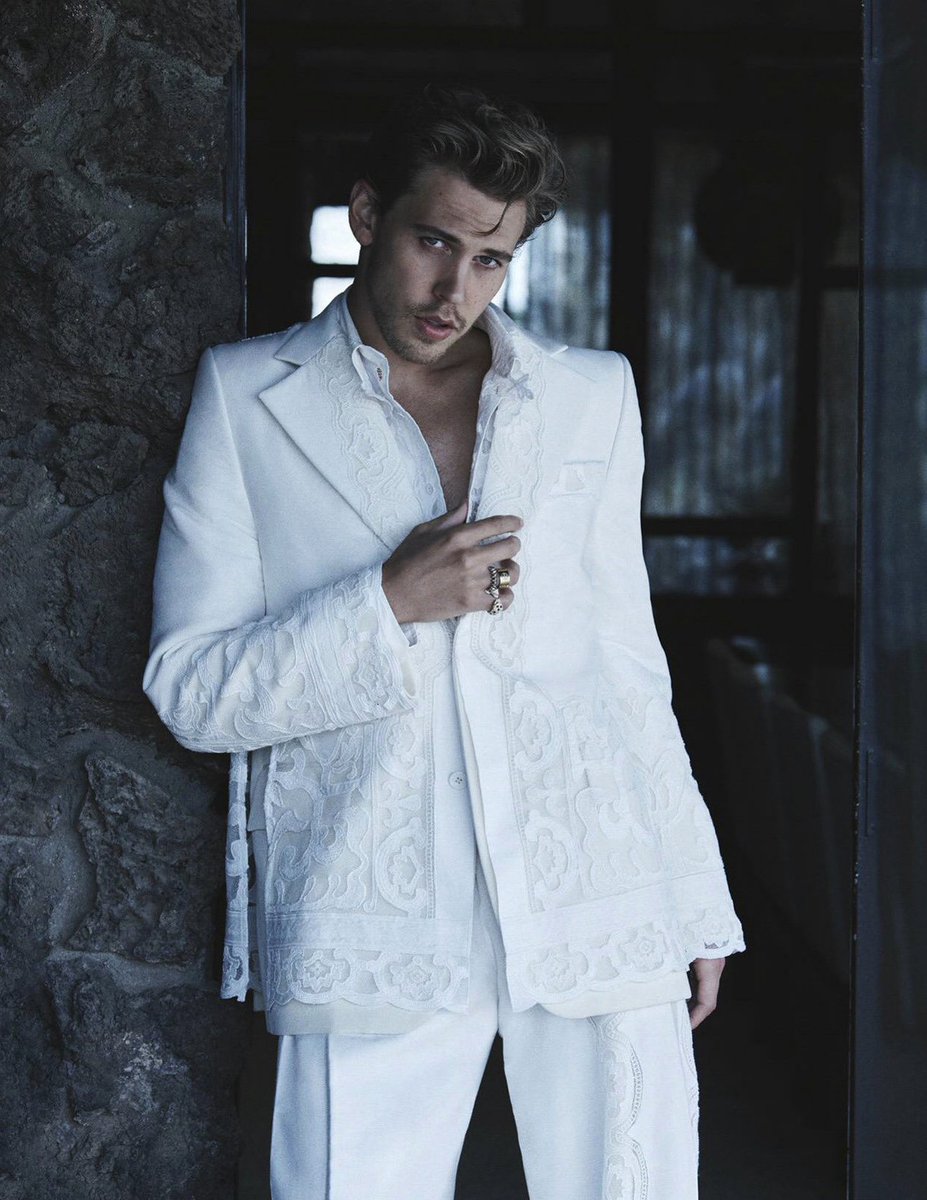 AButlerNews's tweet photo. Austin Butler photographed by Lachlan Bailey for Vogue Australia. https://t.co/xZ3H3ZCC1l