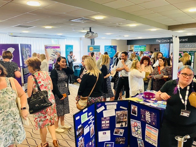 Hullccnews's tweet image. Final workshops &amp;amp; marketplace at Hull's Trauma Informed Schools Conference, looking at resilience, trauma informed practice, emotion coaching, neurodiversity &amp;amp; mindfulness.

A fantastic two days for Hull's school communities and @PCFHull 
#HullCares 

ow.ly/u3Ls50JIxat