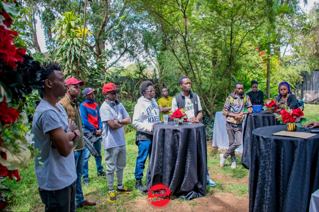 DjJoeMfalme's tweet photo. We’ve made it our mission to not only give the best training , but also offer life skills. If you want to be a DJ or know someone who does. There’s only @redberrydjacademy #MadeOfRed 2.0 https://t.co/jR0tYO8CKP