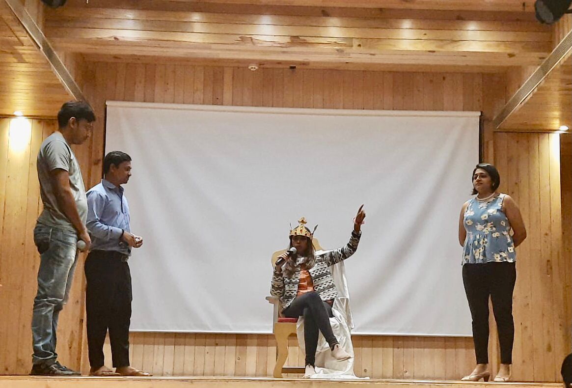 G6 Ss have tunned into the 'Government' unit under the TDT 'How We Organize Ourselves.HRTs collaborated with the ILT &amp; the Library team to perform the role-play on forms of gov like Democracy, Dictatorship, Monarchy, etc Ss used the 'SEE-THINK-WONDER' thinking routine to reflect.