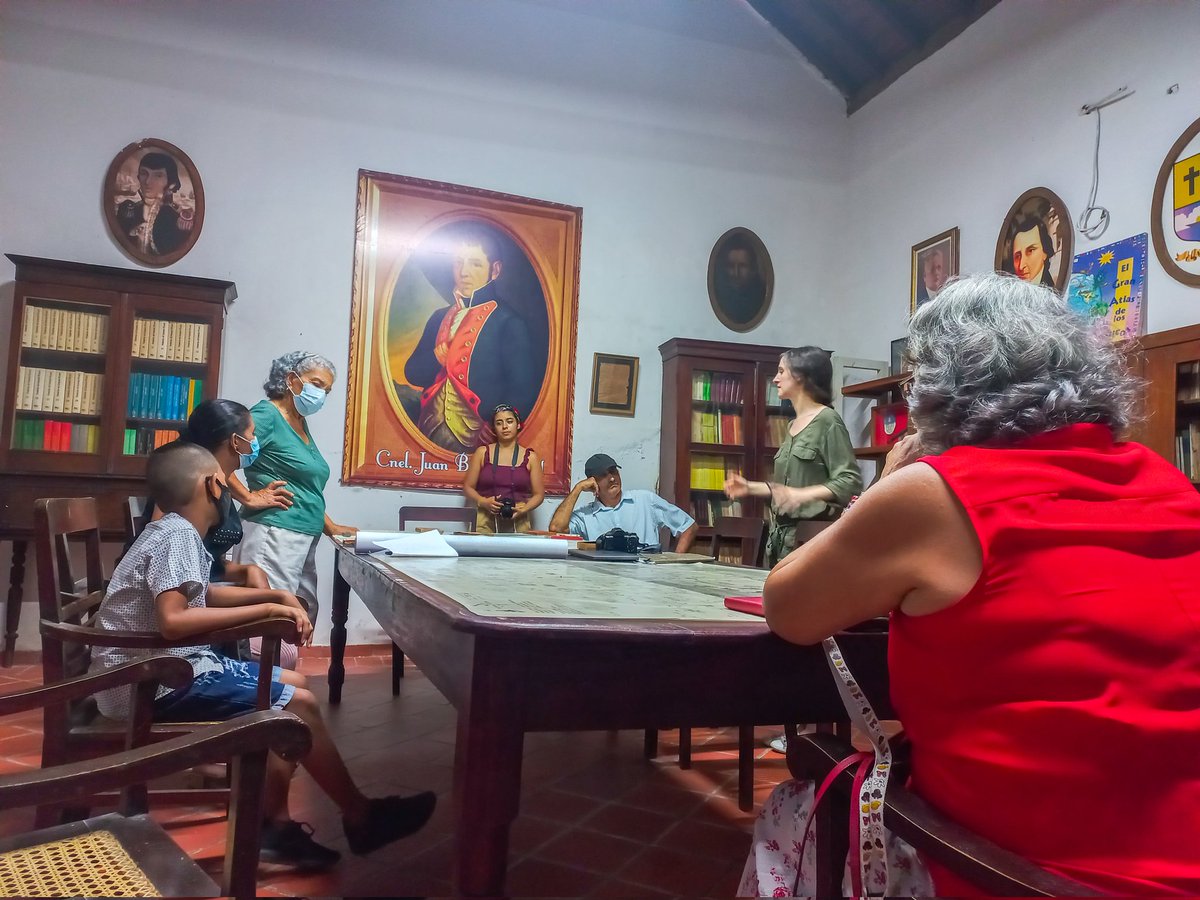 archivomompox's tweet photo. Se llevó a cabo en nuestro Archivo la presentación del mapa cultural de Mompox, por parte de la artista Mónica Naranjo, actividad que hace parte del 46 Salón Nacional de Artistas 'Inaudito Magdalena' que se realiza en Mompox por estos días. https://t.co/WYzPEr58Wt