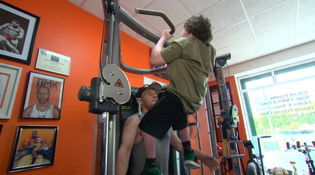 JamAntonioTV's tweet image. Tonight on @GranadaReports, I visited the inspiring @J7healthJaveno at his gym where he trains with disabled and elderly people. An @AllForActivity survey says that disabled people have been forgotten about when it comes to exercise in the recovery of the pandemic. 6pm on ITV