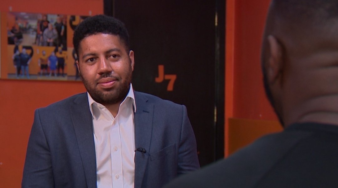 JamAntonioTV's tweet image. Tonight on @GranadaReports, I visited the inspiring @J7healthJaveno at his gym where he trains with disabled and elderly people. An @AllForActivity survey says that disabled people have been forgotten about when it comes to exercise in the recovery of the pandemic. 6pm on ITV