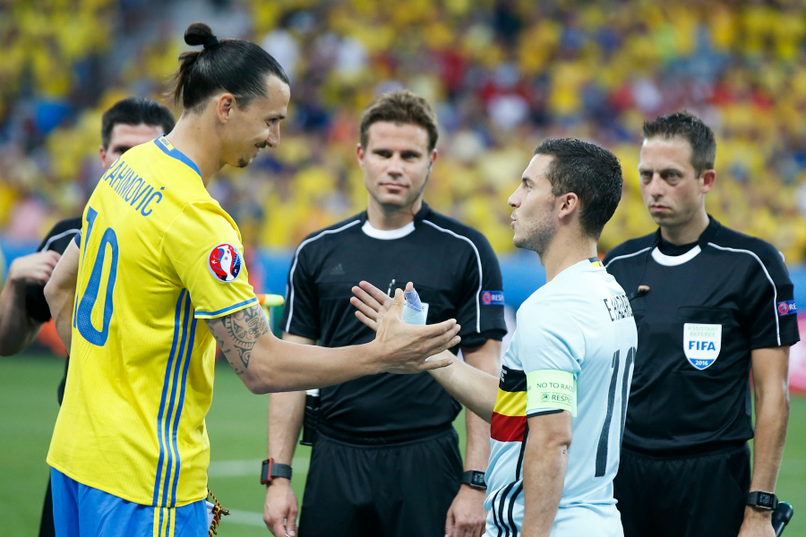 MrPureFootball's tweet photo. Man of the match awards since 09/10

Ibrahimovic 🇸🇪 - 90
Hazard 🇧🇪 - 98
Ronaldo 🇵🇹 - 157
Messi 🇦🇷 - 270 https://t.co/JlfTo3IWvC