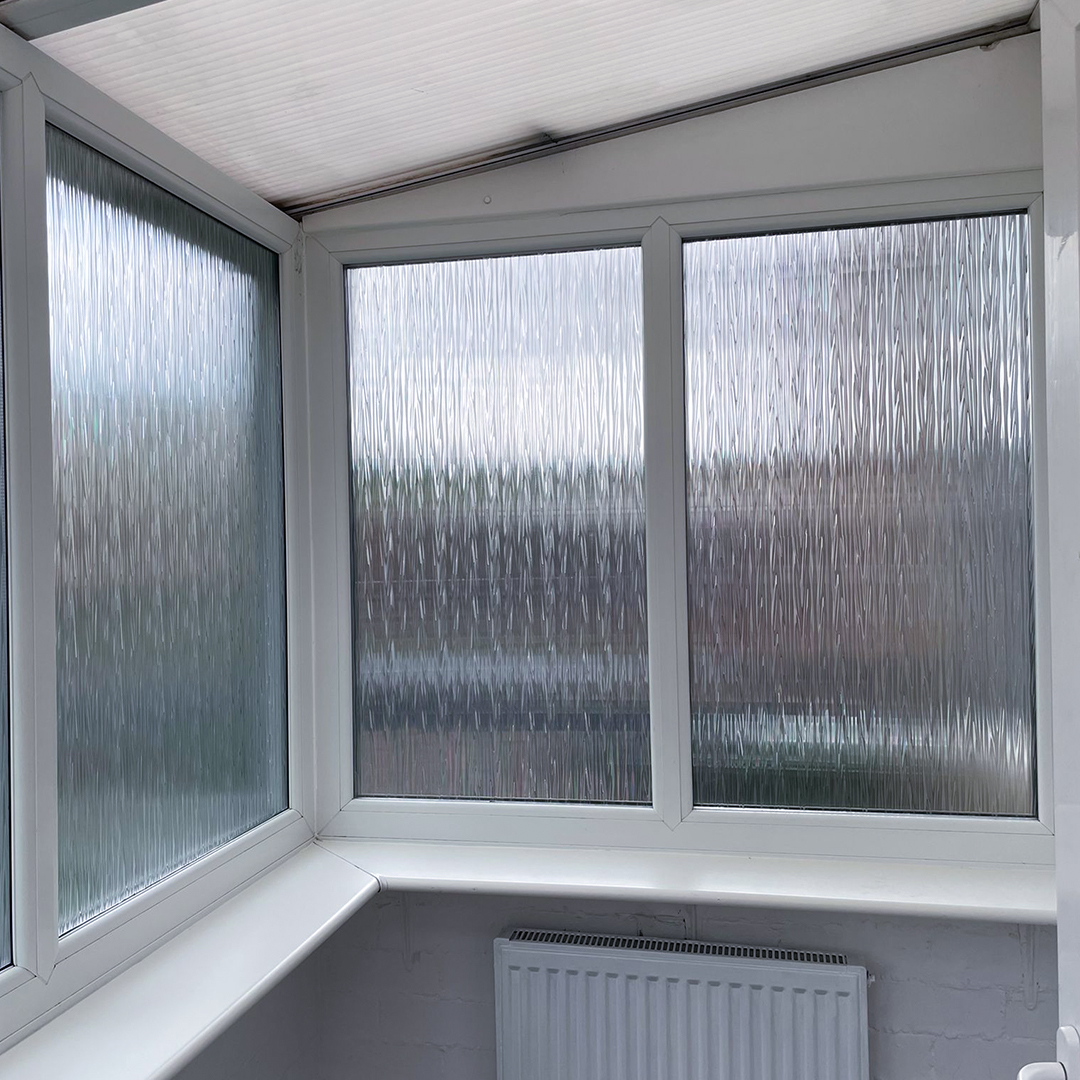 glassfilmseu's tweet photo. The wonderful SX-1261 Solitude ✨

Perfect for keeping your glazing private without compromising on style 😍

Head to our website to order a sample of solitude today! Link in Bio...

#Glassfilms #solitude #privacyfilm #myhome #homeinspo https://t.co/HfghVqr4lY