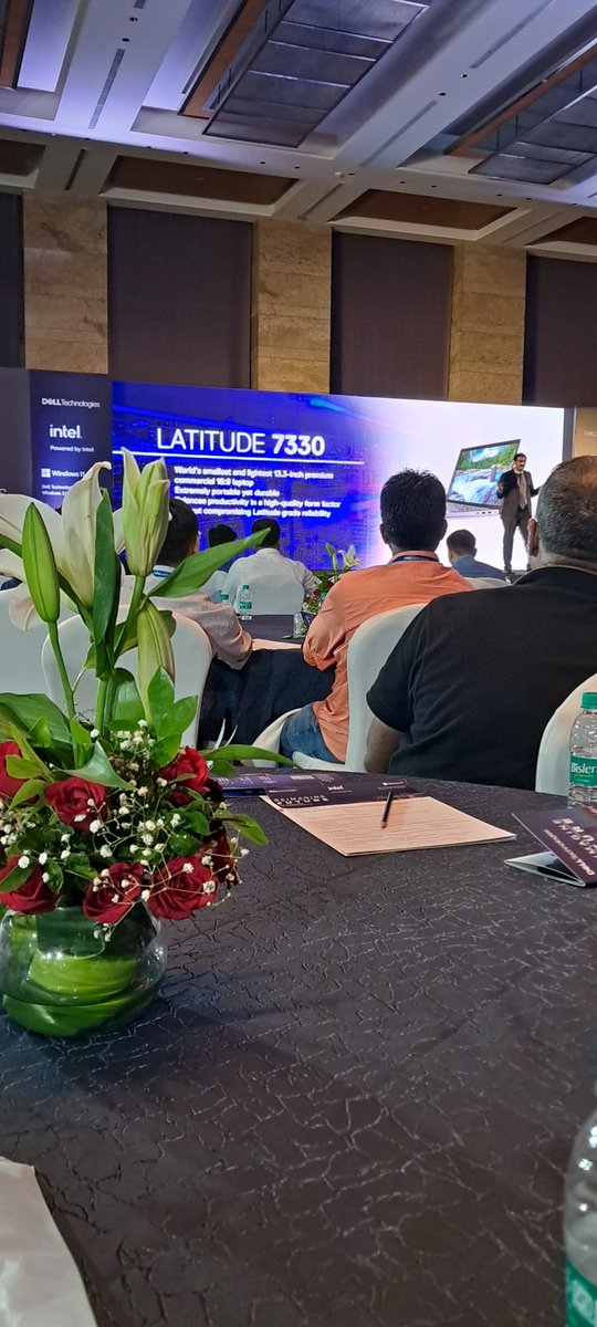 dipeshkhadye's tweet photo. @DellTechIndia #reimagethefuture 
#latitude5570 https://t.co/Bx2uYF18jy