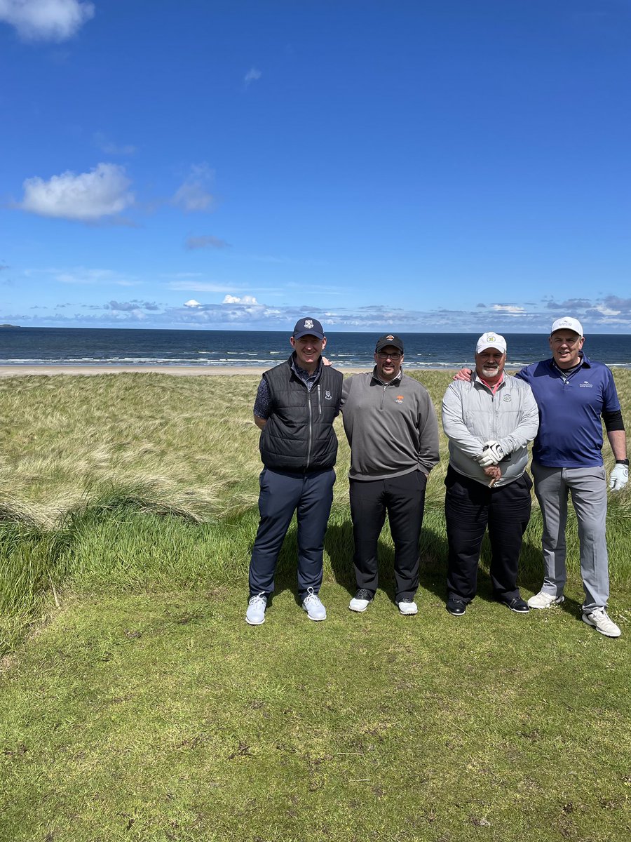 TwoClubWindGuys's tweet image. It’s the people that make Ireland golf so great 
@FairwaysFundays @EREllis323 @kevinmarkham @TheSocialHackR @FionaMeehan @CarneGolfLinks @StrandhillGC @CoSligoGC @EnniscroneGolf