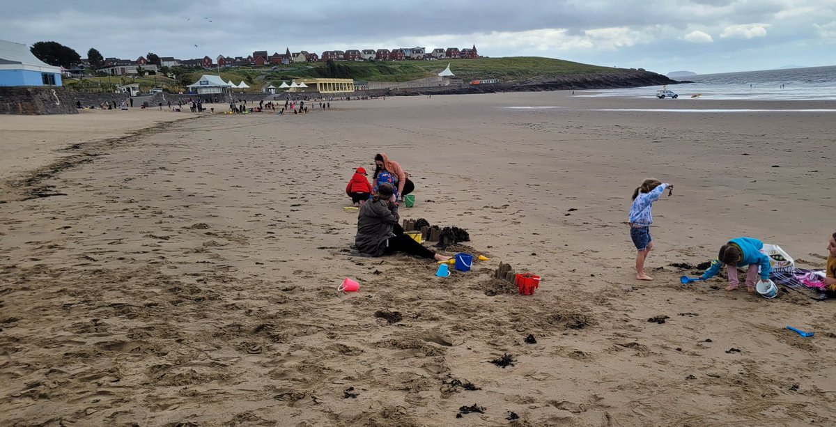 We had a fantastic time on our beach trip this week. Everybody worked so hard with their sand castles. They were all winners…. Even the parents 😊👍🏖