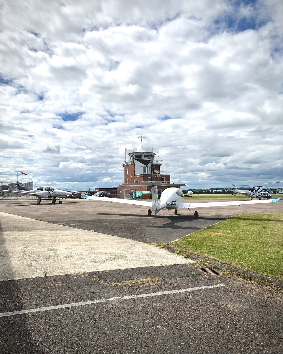 ___ASW___'s tweet image. Life update, after moving to Cheltenham a few weeks ago and getting covid (on my 30th) with some maintenance delays too, I started with @FlyAeros

Looking forward to getting on with this chapter to hopefully get flying for work soon enough!

Featuring a rare selfie for once.